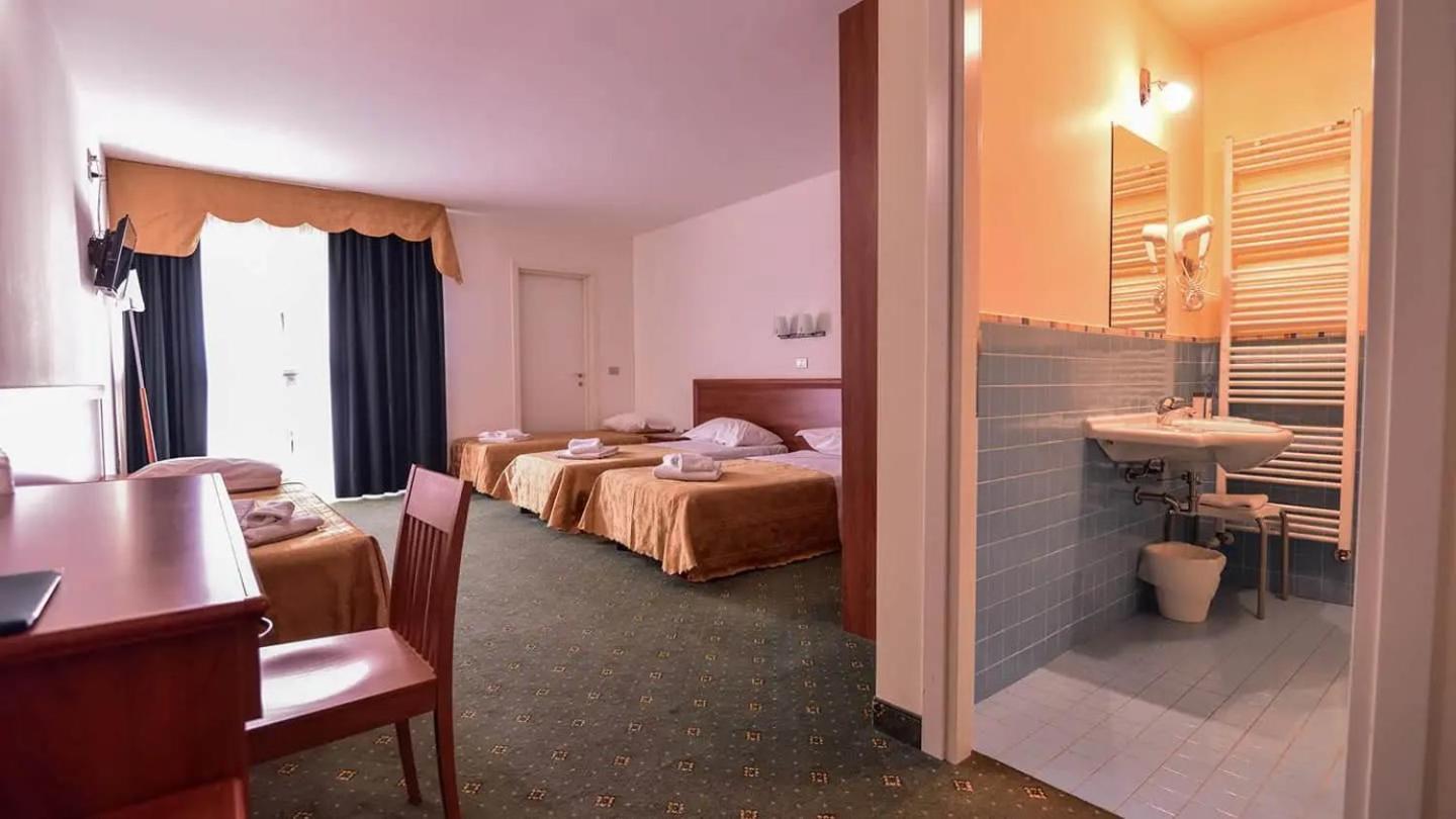 Standard Hotel Udine Pradamano Экстерьер фото