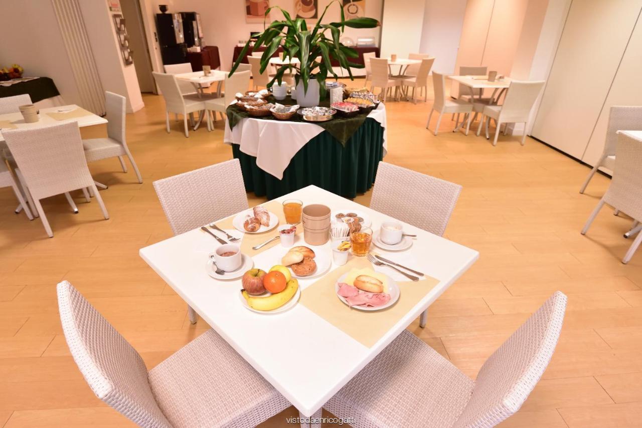 Standard Hotel Udine Pradamano Экстерьер фото