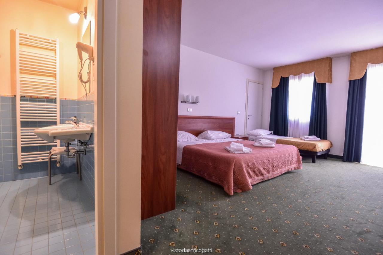 Standard Hotel Udine Pradamano Экстерьер фото